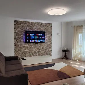  Apartamento Mouro Rivers House - Remarkable 3-bed Portugal